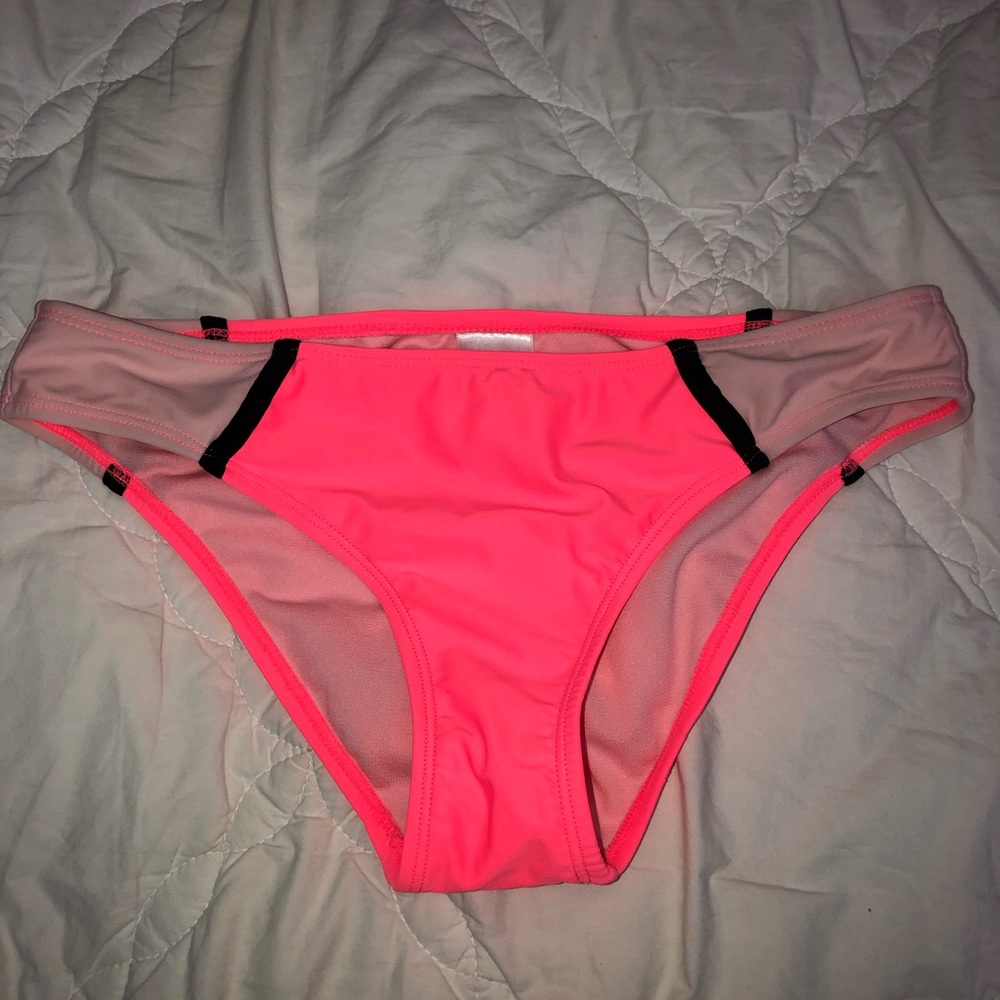 Bikini bottoms